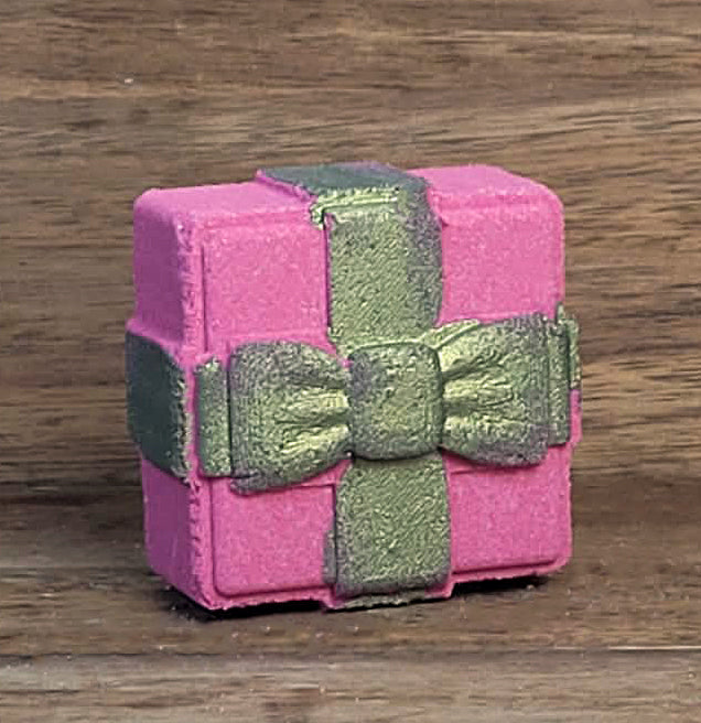 GIFT WRAP BATH BOMB